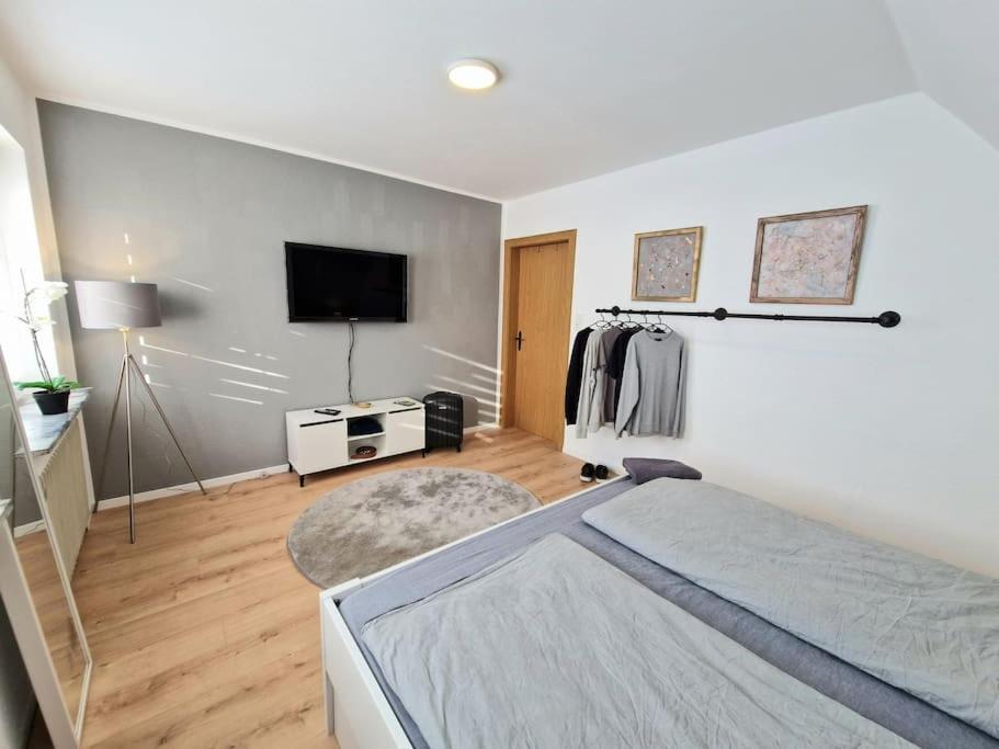 Gemuetliche Wohnung Direkt Am Kuestenkanal! Wardenburg ภายนอก รูปภาพ