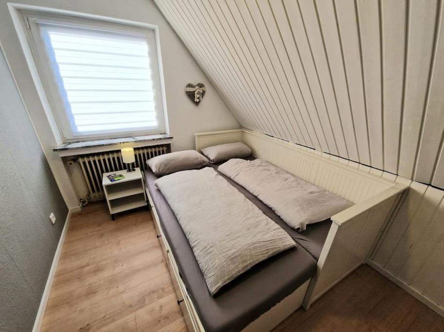 Gemuetliche Wohnung Direkt Am Kuestenkanal! Wardenburg ภายนอก รูปภาพ